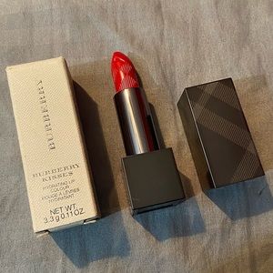 Burberry Military Red Burberry Kisses Lipstick